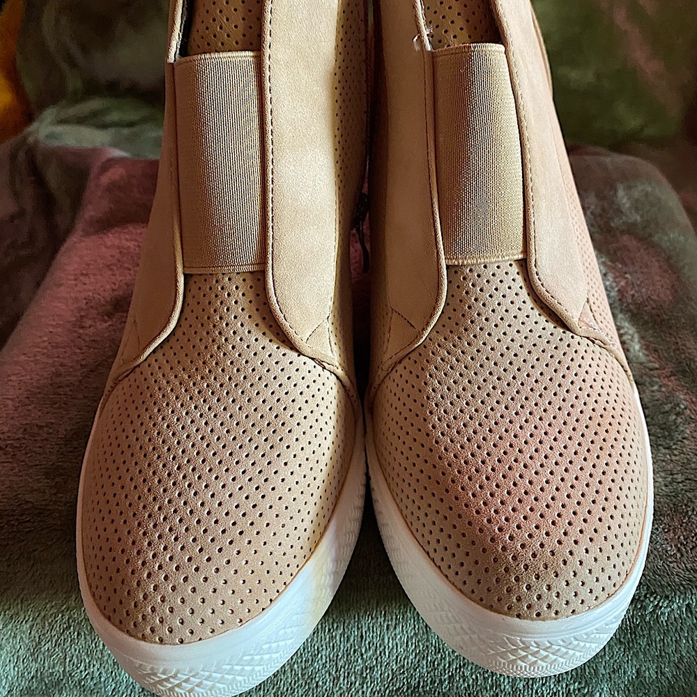 Cocci wedge shoes